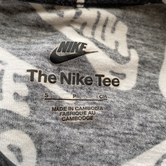 NIKE athletic short sleeve tee shirt size men’s small - Picture 8 of 9